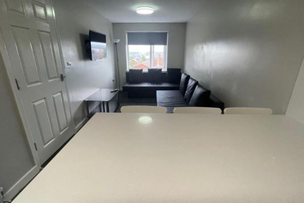 Ryan I Air I Bnb - 102 Mill Street - Free Parking Liverpool Szoba fotó