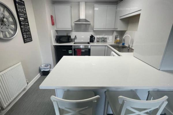 Ryan I Air I Bnb - 102 Mill Street - Free Parking Liverpool Szoba fotó