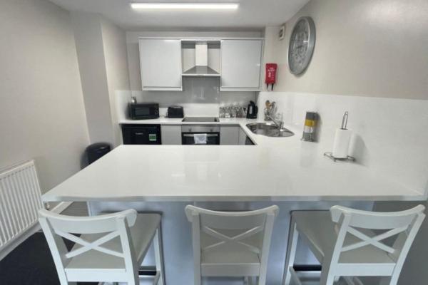 Ryan I Air I Bnb - 102 Mill Street - Free Parking Liverpool Szoba fotó