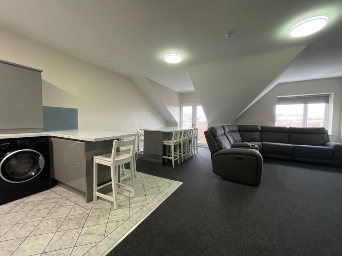 Ryan I Air I Bnb - 102 Mill Street - Free Parking Liverpool Kültér fotó